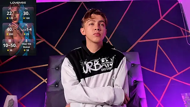 Lian Miller1  online show from 04-06-26, 12:28