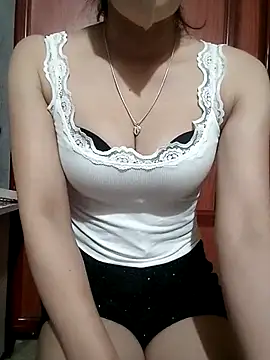 Snapshot of LenaCii chatting on 10-21-25, 08:04 LenaCii online show from 10-21-25, 08:04