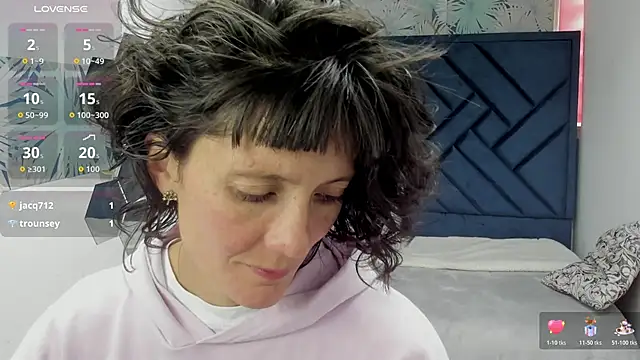 Valery More   online show from 11-30-25, 03:16