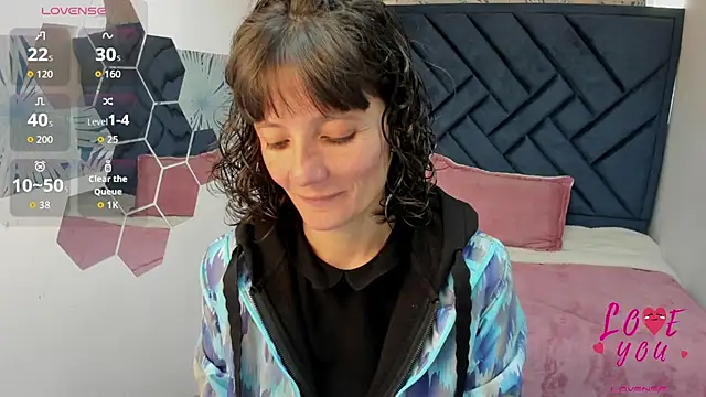 Valery More   online show from 06-30-26, 01:45