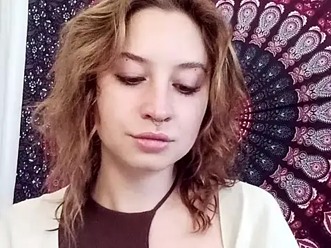 Snapshot of AdalynKiss chatting on 10-08-25, 06:11 AdalynKiss online show from 10-08-25, 06:11