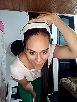 Snapshot of QueenBDSM chatting on 10-24-25, 01:57 QueenBDSM online show from 10-24-25, 01:57