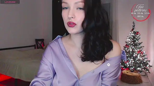 Snapshot of Lessie_ chatting on 12-16-25, 07:30 Lessie online show from 12-16-25, 07:30