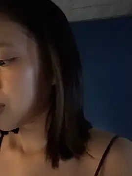 Snapshot of Asian_Liii chatting on 09-26-25, 06:45 Asian Liii online show from 09-26-25, 06:45