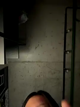 Snapshot of Asian_Liii chatting on 10-28-25, 07:05 Asian Liii online show from 10-28-25, 07:05