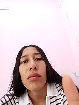 Amelia Rivas online show from 11-11-25, 06:41