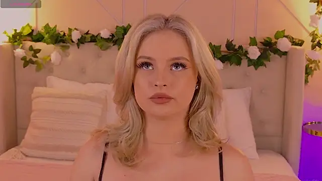 EllyLinn online show from 04-04-26, 05:10