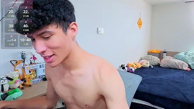 Snapshot of TwoBoys4Cum chatting on 12-01-25, 04:34 TwoBoys4Cum online show from 12-01-25, 04:34