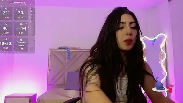 Ixchel tay online show from 10-21-25, 03:18