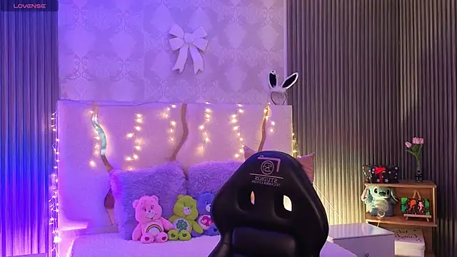 Ixchel tay online show from 04-02-26, 04:10