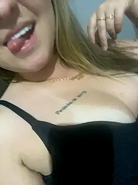 Snapshot of alegata27 chatting on 10-24-25, 03:25 alegata27 online show from 10-24-25, 03:25