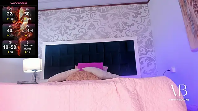 Snapshot of VynnyBlacke_ chatting on 01-16-26, 05:33 VynnyBlacke online show from 01-16-26, 05:33