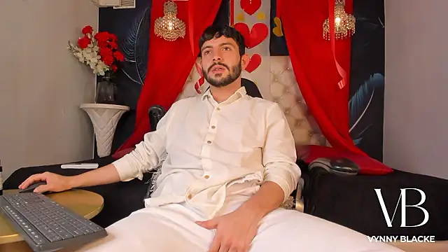 Snapshot of VynnyBlacke_ chatting on 02-15-26, 07:51 VynnyBlacke online show from 02-15-26, 07:51