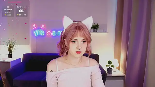 luna son online show from 10-21-25, 01:56