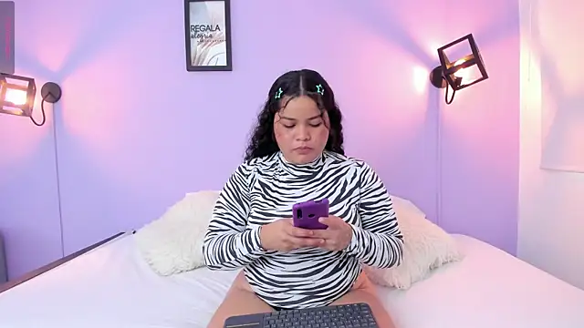 Evelin Millerr online show from 10-12-25, 03:22