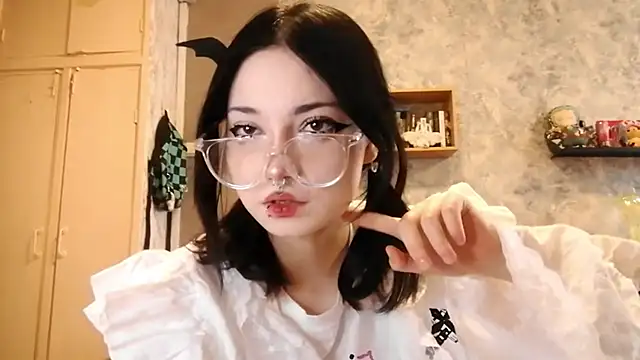 Beeping Creature online show from 10-26-25, 06:30