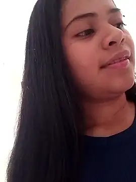 Snapshot of Antonela_19 chatting on 10-01-25, 01:50 Antonela 19 online show from 10-01-25, 01:50