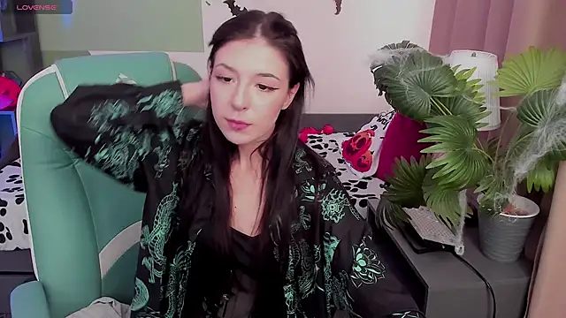 Snapshot of Azaliya_Haze chatting on 10-23-25, 10:14 Azaliya Haze online show from 10-23-25, 10:14