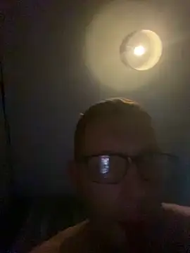 hungginger21 online show from 10-25-25, 04:42