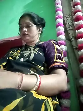 Snapshot of Na_shreya chatting on 10-18-25, 04:19 Na shreya online show from 10-18-25, 04:19