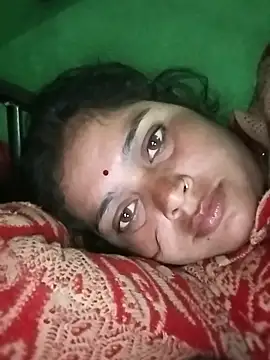 Snapshot of Na_shreya chatting on 11-17-25, 02:34 Na shreya online show from 11-17-25, 02:34