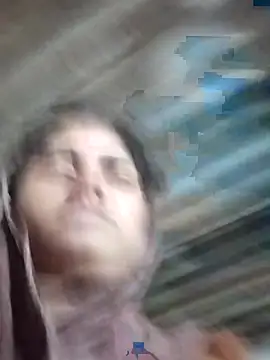 Snapshot of Na_shreya chatting on 12-16-25, 01:21 Na shreya online show from 12-16-25, 01:21