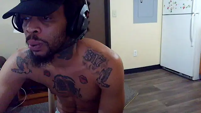 thefreakscomeoutatnight online show from 04-28-26, 06:46