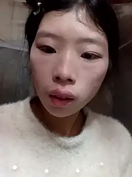 Snapshot of Khanhu_xx chatting on 01-18-26, 12:31 Khanhu xx online show from 01-18-26, 12:31