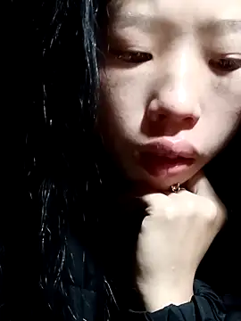 Snapshot of Khanhu_xx chatting on 02-05-26, 12:04 Khanhu xx online show from 02-05-26, 12:04