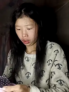 Snapshot of Khanhu_xx chatting on 02-12-26, 02:50 Khanhu xx online show from 02-12-26, 02:50