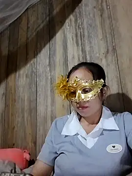 Tuyet xx online show from 10-18-25, 02:14