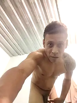 Snapshot of Dani156y chatting on 10-06-25, 07:28 Dani156y online show from 10-06-25, 07:28