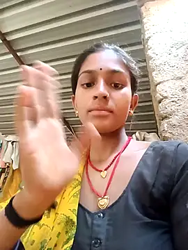 Snapshot of Sali_ji chatting on 10-16-25, 10:49 Sali ji online show from 10-16-25, 10:49