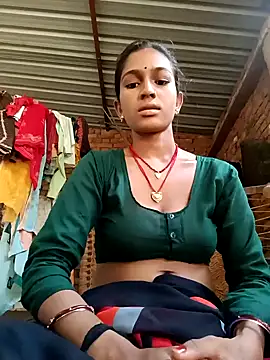 Snapshot of Sali_ji chatting on 10-19-25, 08:04 Sali ji online show from 10-19-25, 08:04