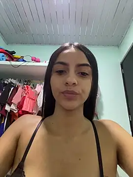 Snapshot of miluwatson chatting on 10-21-25, 11:27 miluwatson online show from 10-21-25, 11:27