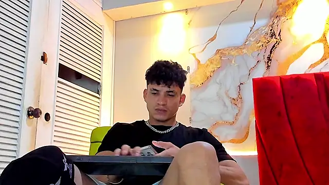 daniscot online show from 11-25-25, 03:50