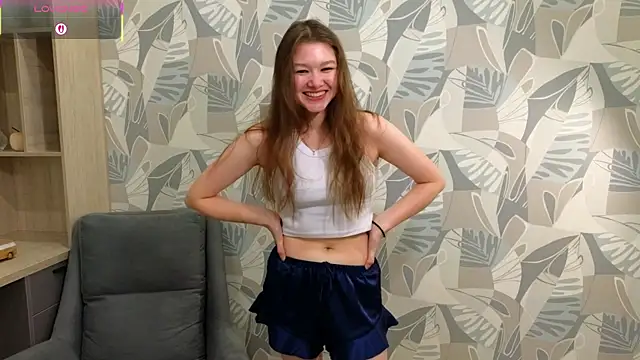 Snapshot of LewisThrone chatting on 10-19-25, 03:12 LewisThrone online show from 10-19-25, 03:12