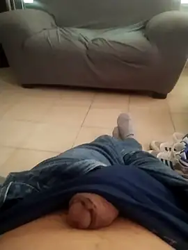 Snapshot of Ricuss9 chatting on 11-27-25, 07:38 Ricuss9 online show from 11-27-25, 07:38