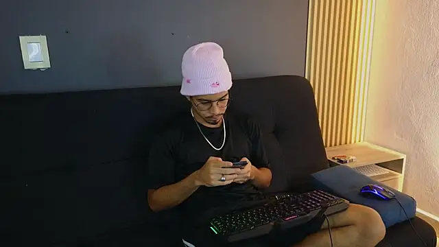 Jaybrown  1 online show from 10-17-25, 03:20