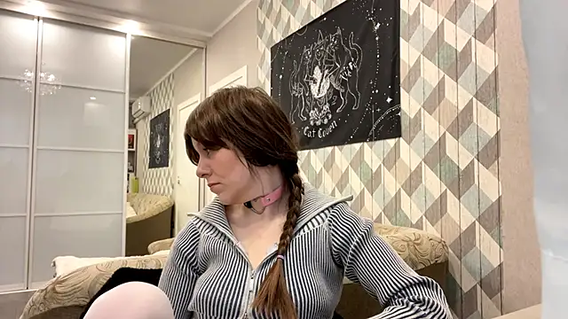 RebelKitsune online show from 10-22-25, 05:19