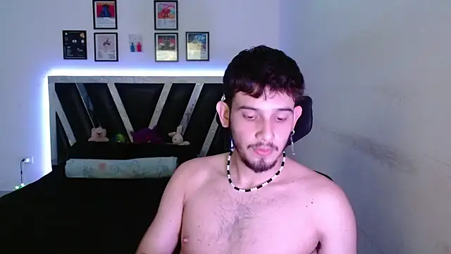 Sebasxxl12 online show from 12-22-25, 06:21