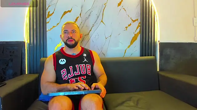 isaac franko online show from 10-15-25, 01:33