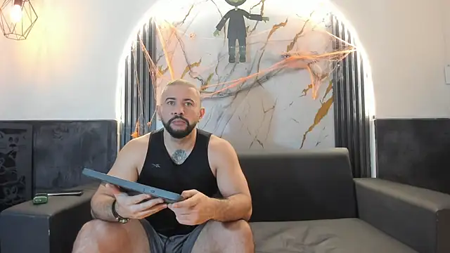 isaac franko online show from 10-27-25, 08:57