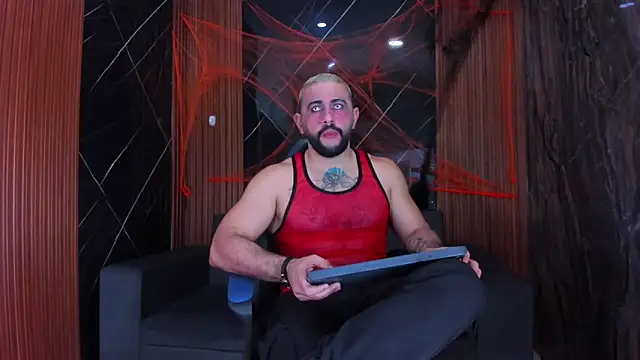 isaac franko online show from 10-31-25, 08:32