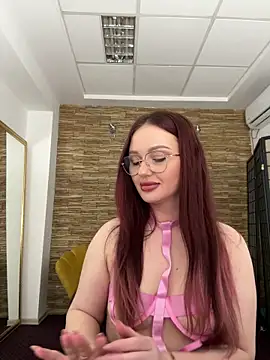 Snapshot of Lunna_Squirt chatting on 10-09-25, 07:34 Lunna Squirt online show from 10-09-25, 07:34