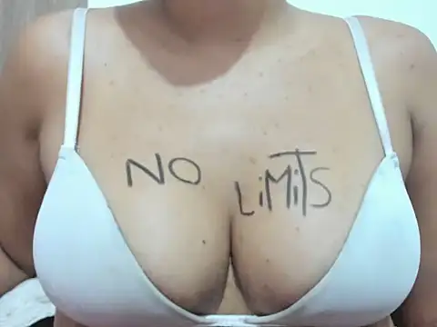 Valentinahot7 online show from 10-10-25, 12:04