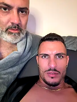 Snapshot of WildFlame2525 chatting on 10-18-25, 09:04 WildFlame2525 online show from 10-18-25, 09:04