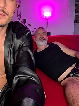 Snapshot of WildFlame2525 chatting on 11-19-25, 06:52 WildFlame2525 online show from 11-19-25, 06:52