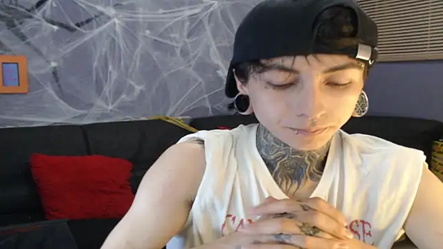 Kuregari xs online show from 10-28-25, 06:28