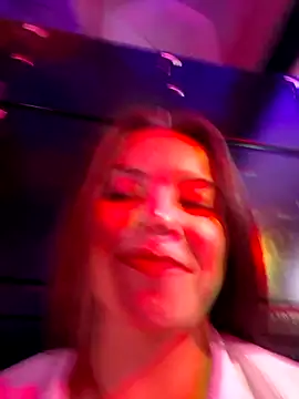 Snapshot of EmmaValencia_ chatting on 11-16-25, 02:50 EmmaValencia online show from 11-16-25, 02:50